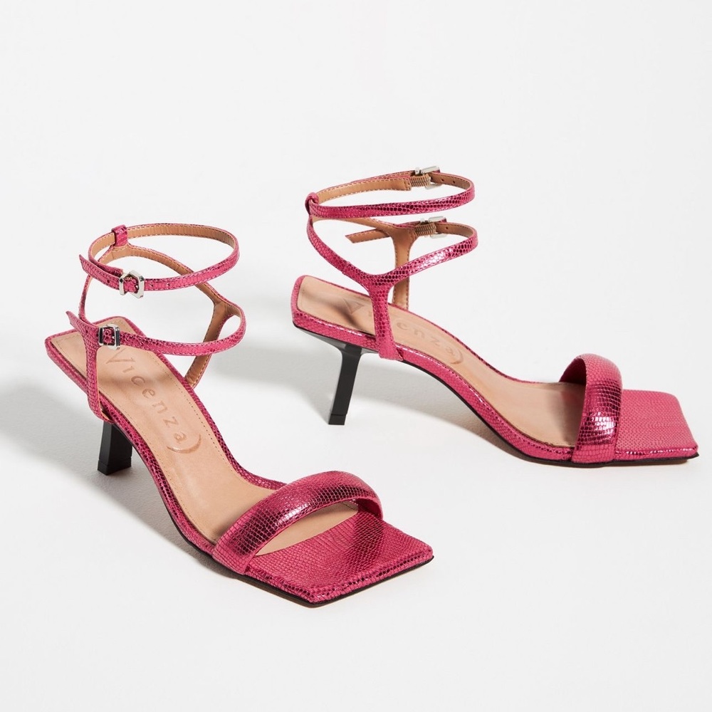 Vicenza NWT Sz 37EU Brazilian designer leather strappy metallic heels; top rated - Picture 1 of 16